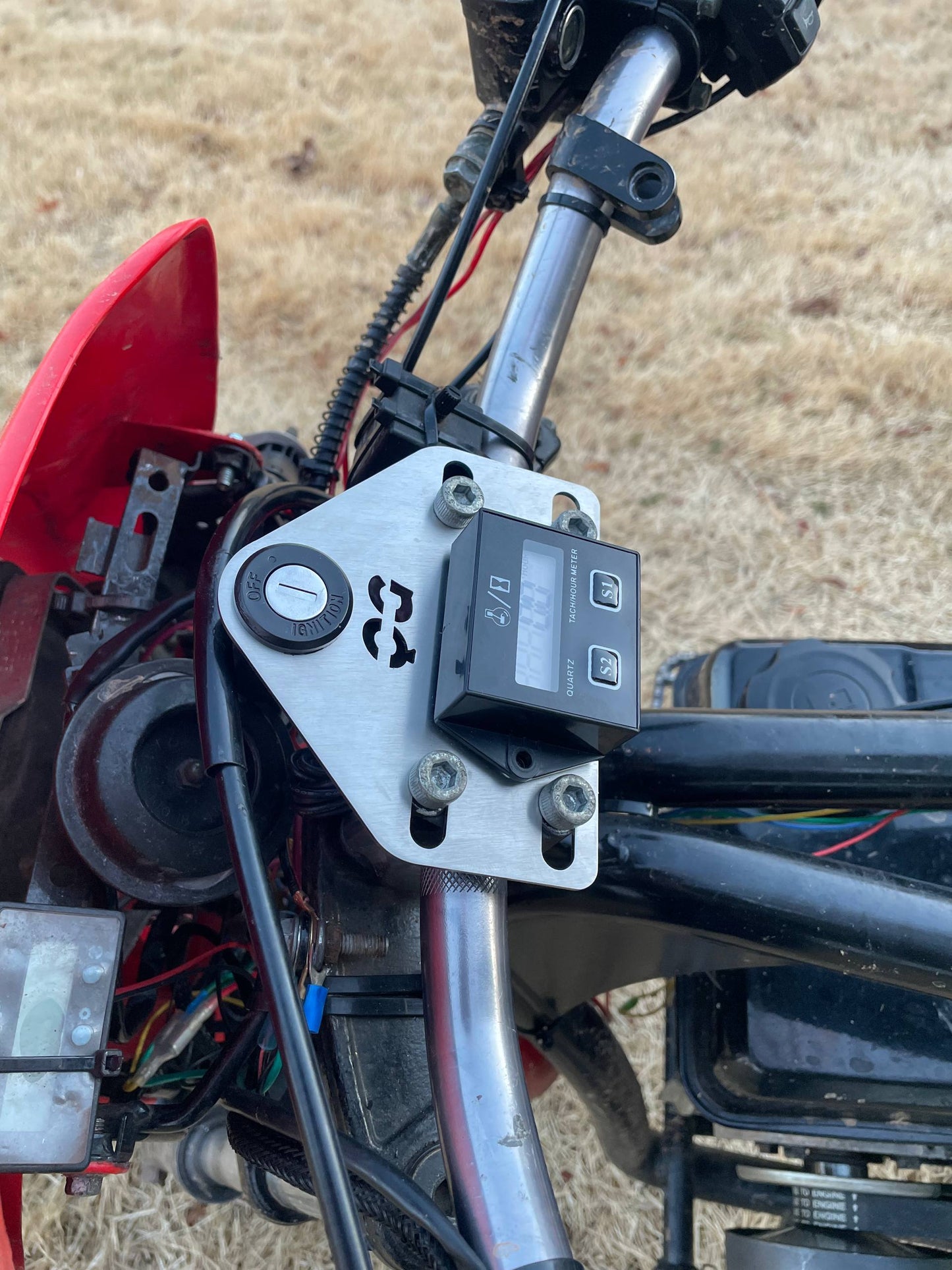 Universal Lock + Tach Bracket