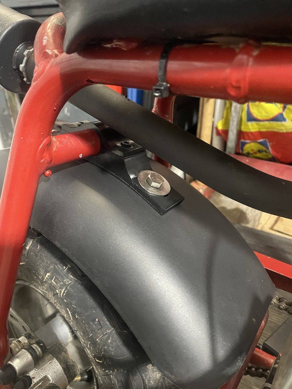 CT100U Rear Fender Mount Fix Kit